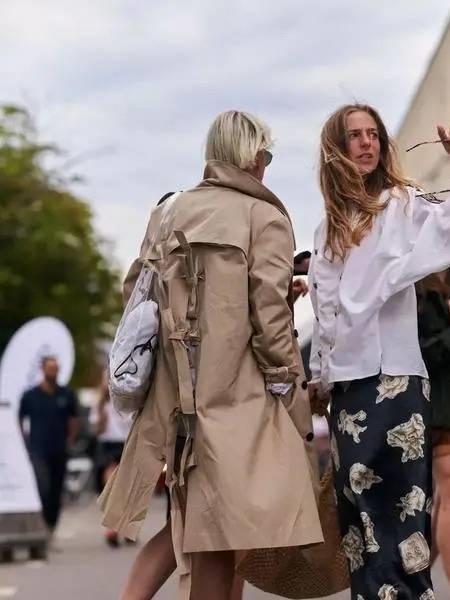 轻运动风才是早秋时尚的主流！博主们都这么穿时髦又年轻！(图7)