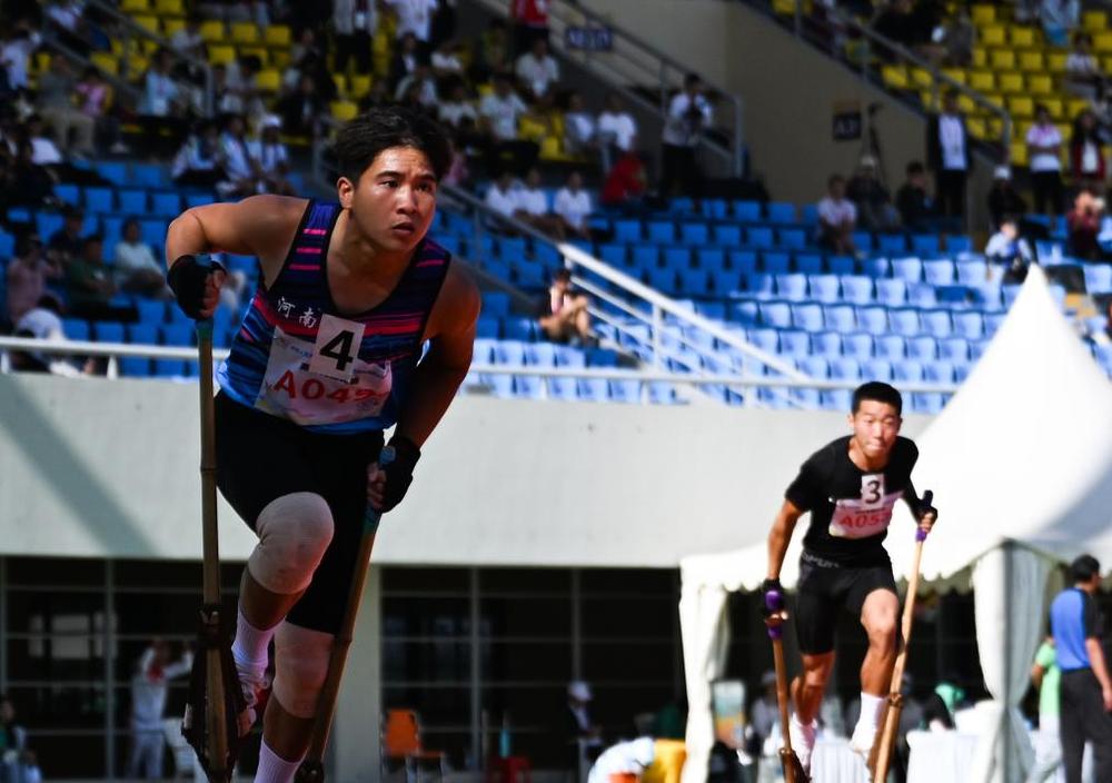 集体空竹、高空走索……这些运动会上的表演项目不简单！(图2)