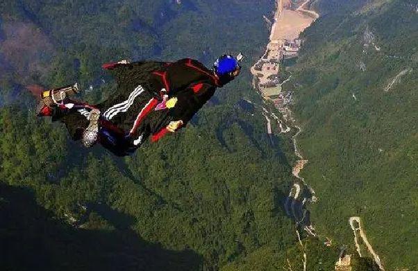 【江湖】按死亡率：世界上最危险的十大极限运动(图2)
