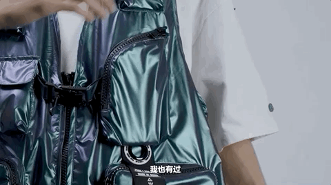 这还是我认识的那个“丑”的掉渣的匹克吗？和卢浮宫搞联名用世界艺术诠释国货的魅力！(图3)