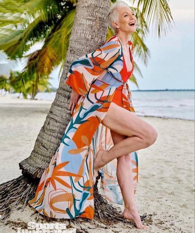 大批超模明星的私人泳装照丢失惹担忧原本只有女性编辑才能看(图2)