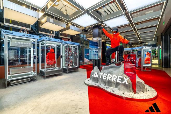 adidas成都太古里品牌中心12月10日开业：来耍开启运动热爱新篇章(图4)