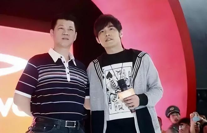 曾门店开遍各地如今却跌落神坛这4个潮牌如今还有人追捧吗？(图17)