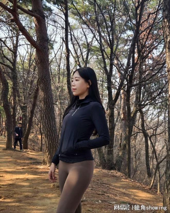 户外运动新趋势：运动服搭配健身裤引领时尚潮流(图4)