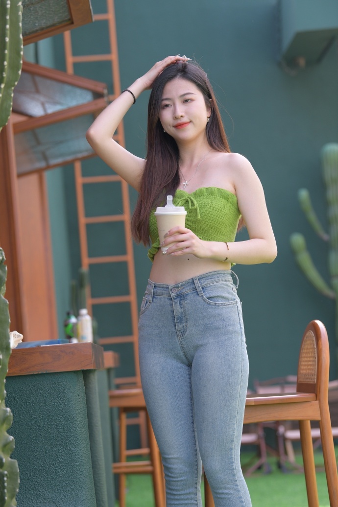 美剧双人床剧烈运动(图1)