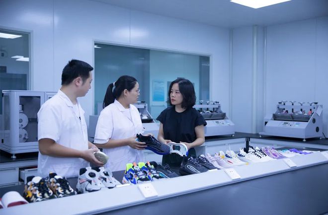 科技国潮来袭国产运动品牌的“蜕变”之旅(图13)