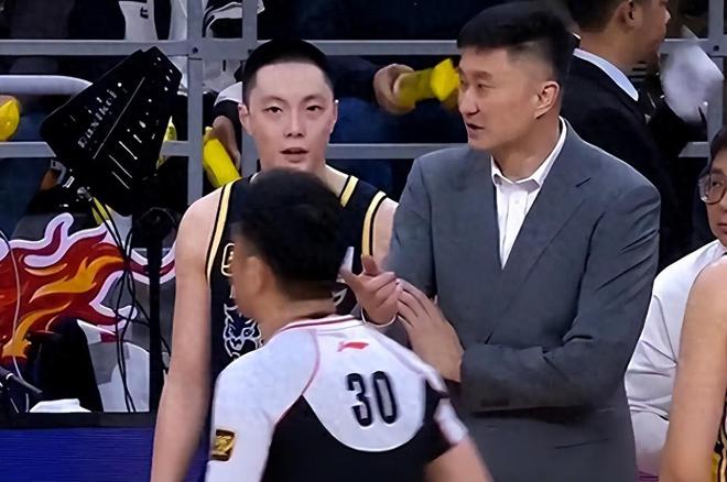 辽宁8进4对手敲定周琦恢复训练！上海迎生死战广州续约米切尔(图4)