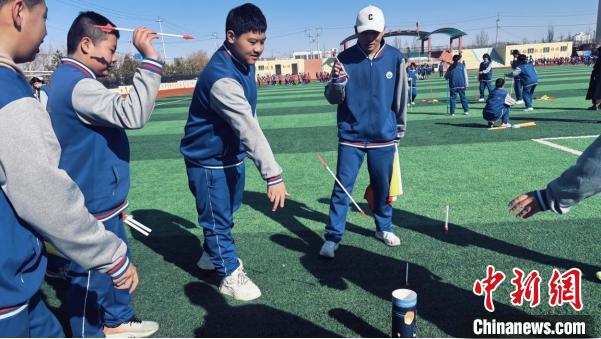 校园里欢乐多内蒙古中小学阳光体育两小时实践探索(图3)