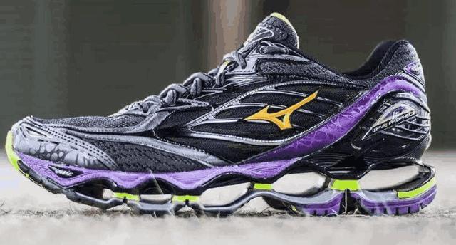 全球十大运动品牌阿迪达斯仅排第二(图3)