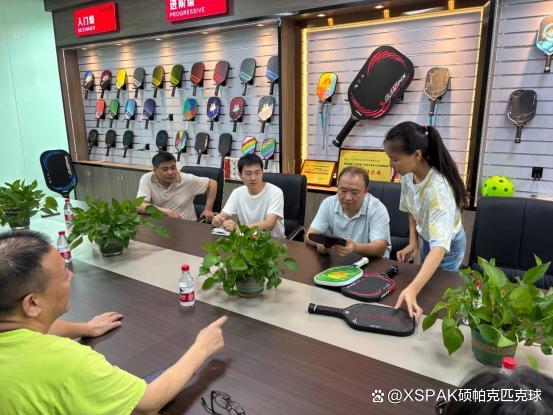 江西井冈山市总工会莅临硕悦体育参观交流共探匹克球运动发展新机遇(图3)