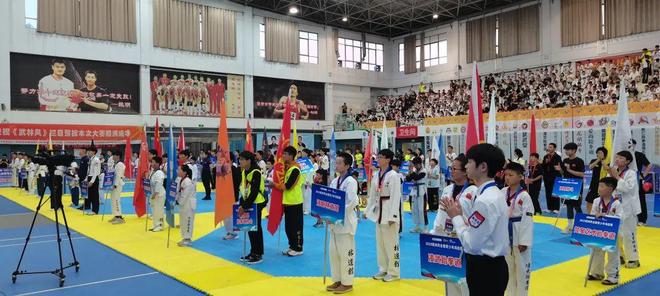 千余少年激战郑州！2025武林风全国武道青少年海选赛热血收官(图2)