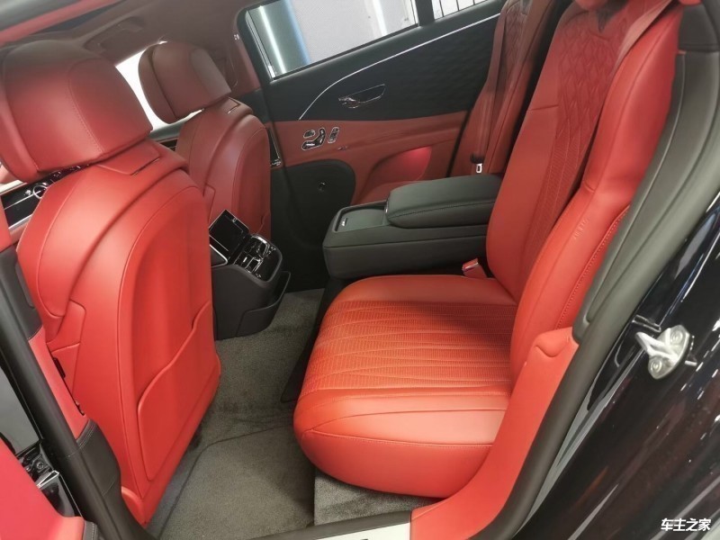 21新款宾利飞驰极致奢华独具贵族血统(图5)