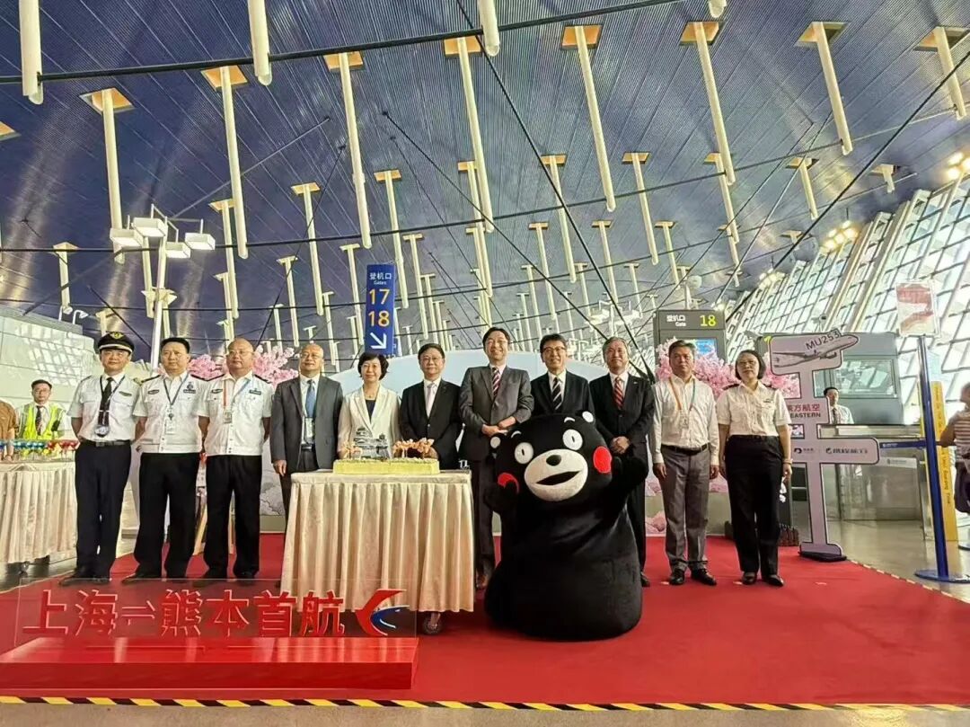 国潮图库、航线联动、电子卡牌熊本熊15周年还有哪些授权新玩法？(图3)