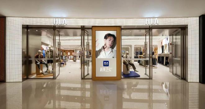 白牌围攻、赛道跨界中国服饰行业迎来最卷时代(图1)