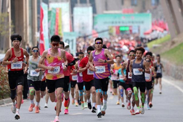 马拉松“撤退潮”是好事还是坏事？(图1)