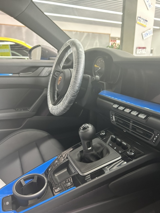 2024款保时捷911CarreraT30T手动新车优惠9万(图3)