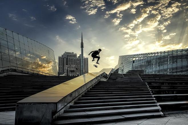 邓雅文夺金带火！顶尖赛事落“沪”这家自行车龙头借势开拓市场(图8)