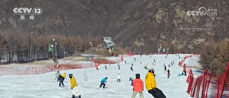 “开板”迎客！一季到四季、小众到大众冰雪运动边界拓展释放消费新潜力(图3)