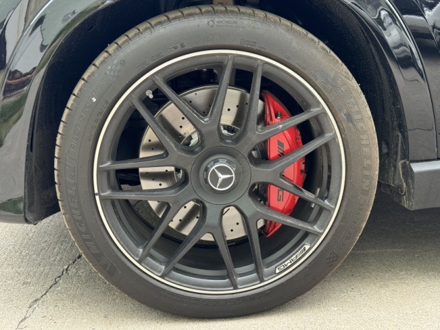 2024款奔驰GLE53展现了豪华与性能的完美融合(图5)