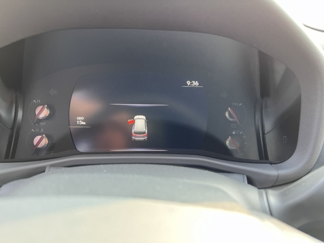 2024款LX6007座F-Sport运动拥有非常出色的乘坐体验(图10)