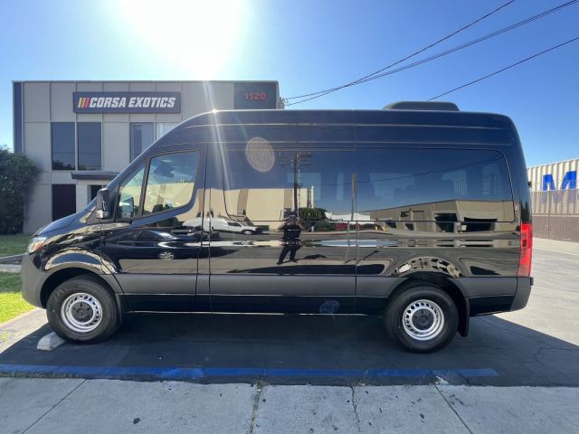 2024款斯宾特20T汽油豪华商务最新落地价已出(图2)