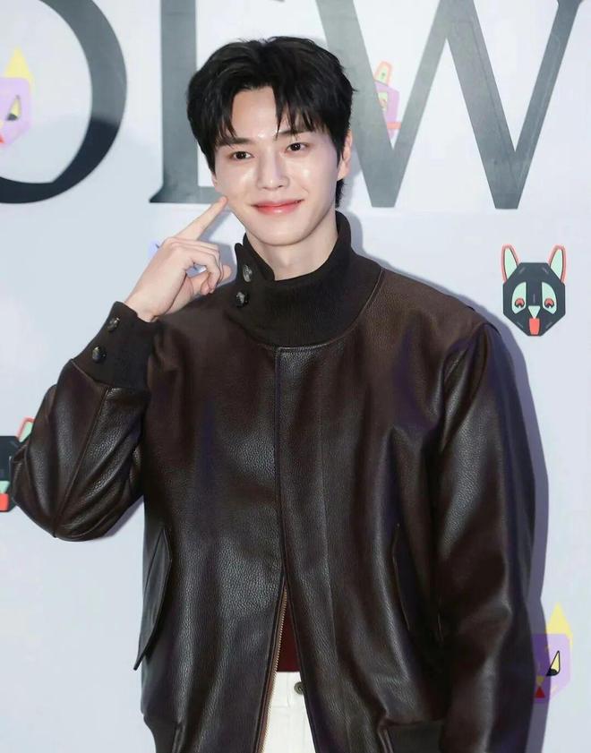 一周时尚动向明年时尚行业预计将大幅涨价(图4)