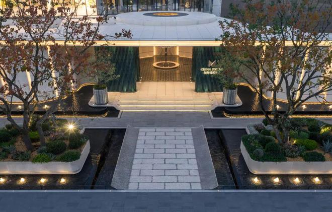 ⚡新房热搜豪宅NO1®南京樾满云川售楼处发布：以品质铸就传奇(图1)