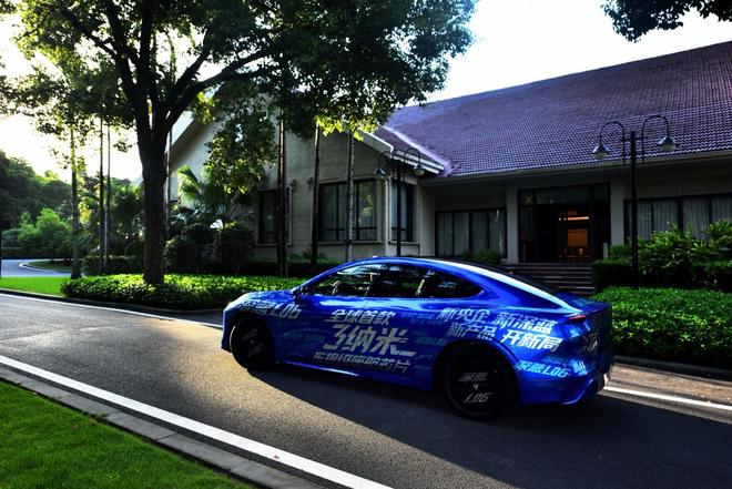 新央企新深蓝定位“科技运动潮牌”新车型首搭车规级3nm芯片(图3)