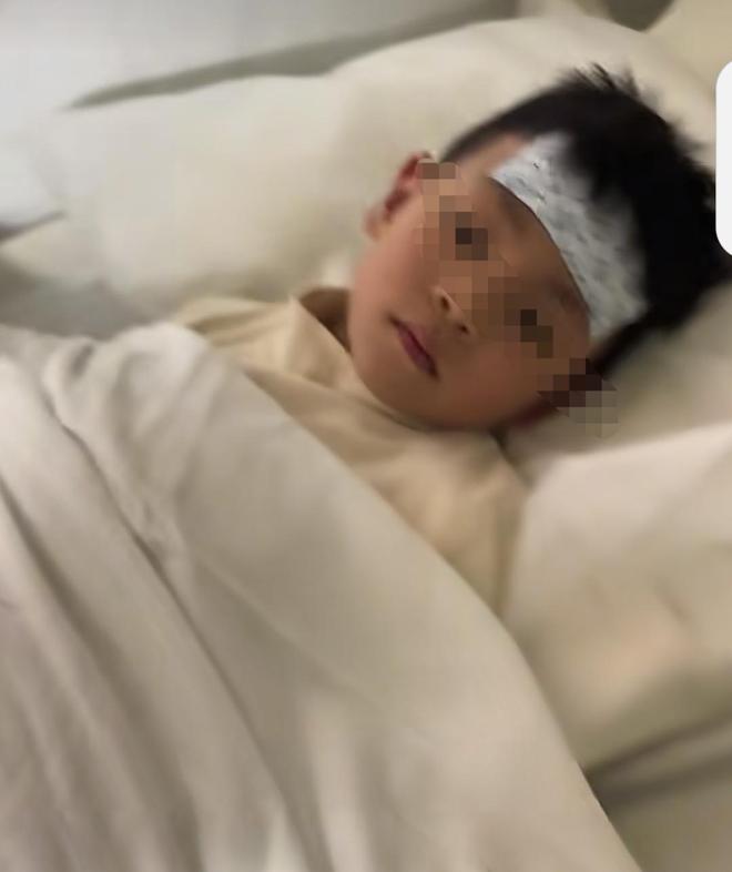 街坊还原汕头大火真相：有小女孩冒火冲出来楼上防盗窗都被锁住(图9)