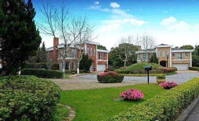 浦东周康板块地铁18号线旁@上海【绿宝园·翡梵】售楼处电话(图2)