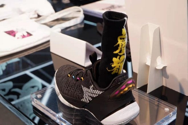 安踏力推“品类制”说要通过商品内容引起年轻人共鸣(图6)