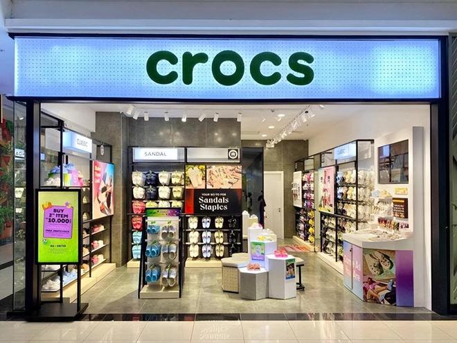 Crocs股价暴跌30%：“丑鞋之王”为何失宠？(图8)