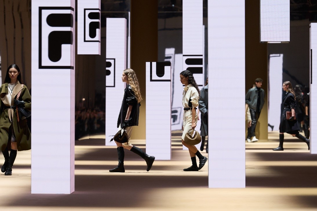 FILA于米兰时装周呈现流动的都市主题大秀发布全新高级运动时装MILANO系列(图1)