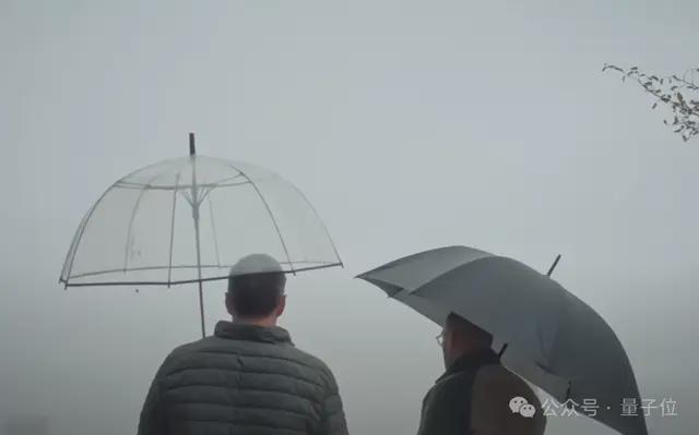 2025最大AI赢家的凡尔赛年度总结哈萨比斯JeffDean联手执笔(图8)