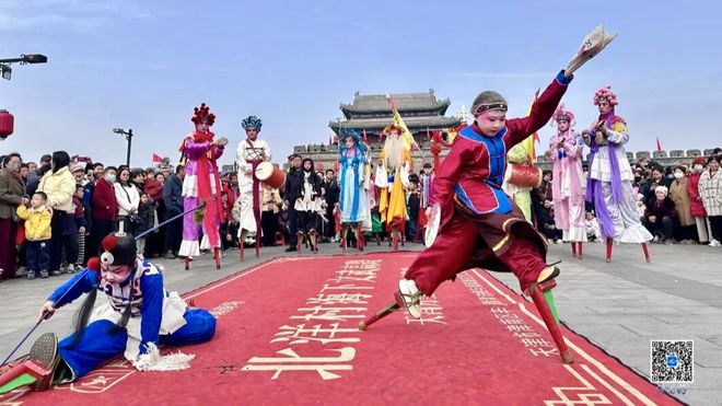 阔步向前启新程接续奋斗谱新篇——2026年全国两会在津南区广大党员干部中引发热烈反响(图2)