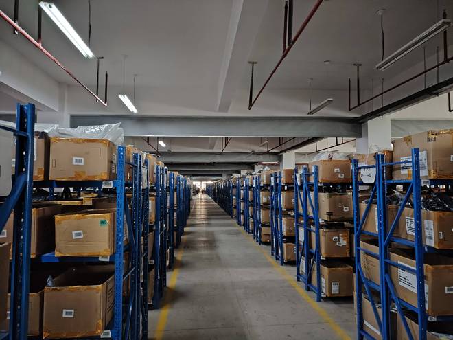 休闲鞋选款看天马运动！海量板鞋跑鞋复古鞋捕捉潮流新风向(图1)