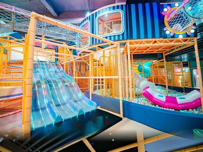 华韵游乐游乐项目案例｜2000㎡潮玩运动馆全龄段潮玩社交新地标(图1)