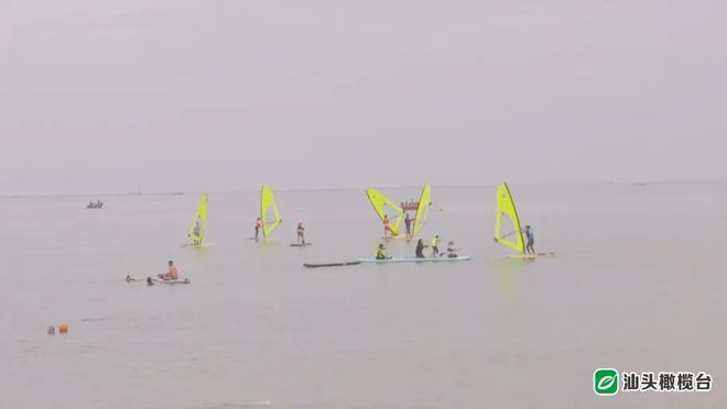 帆船逐浪舞海上竞风流(图1)