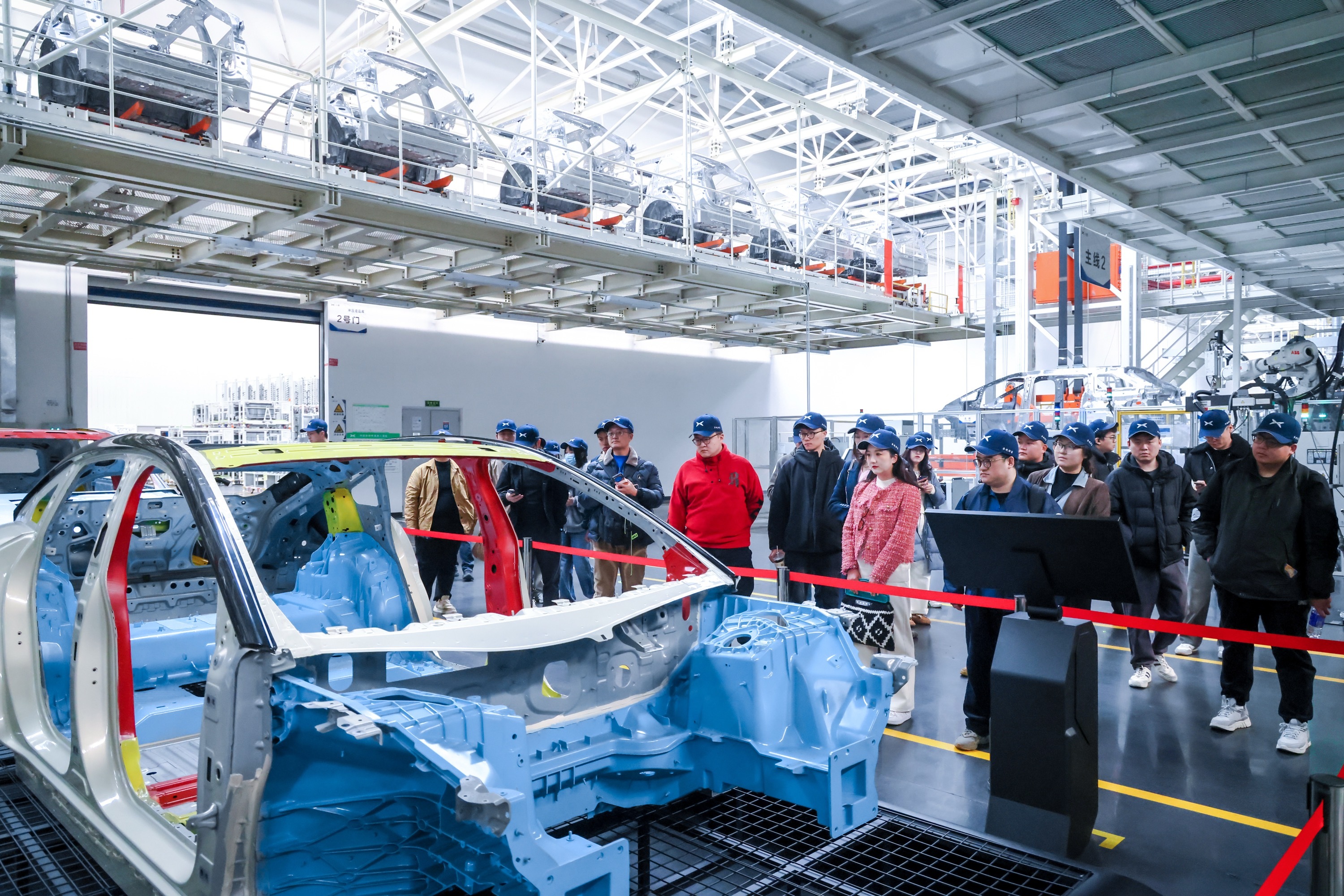 看AI造汽车逛旧厂看秀场广东工业游怎么这么潮？(图1)